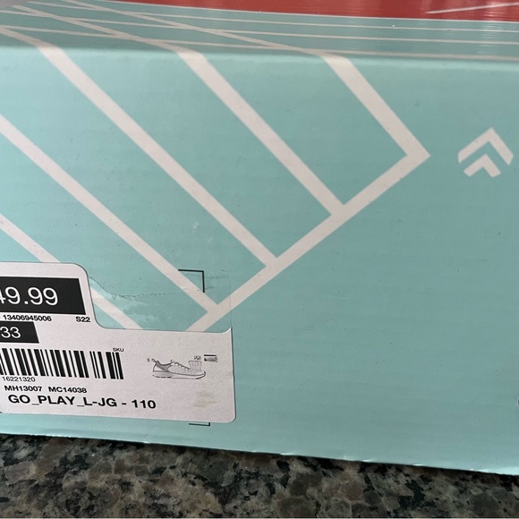 Brand new sneakers for girls - Picture 3 of 5